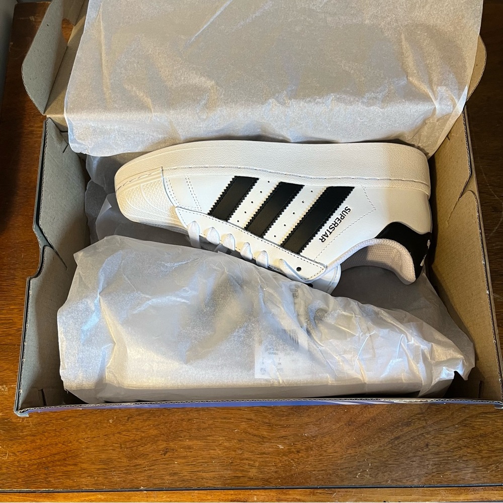 ADIDAS Women's White Superstar XLG Shoes - Picture 10 of 11
